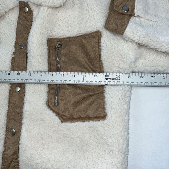 Lyn Burches Creme Colored Sherpa and Suede Trim Jacket Cozy Warm Snaps Casual - Picture 9 of 11
